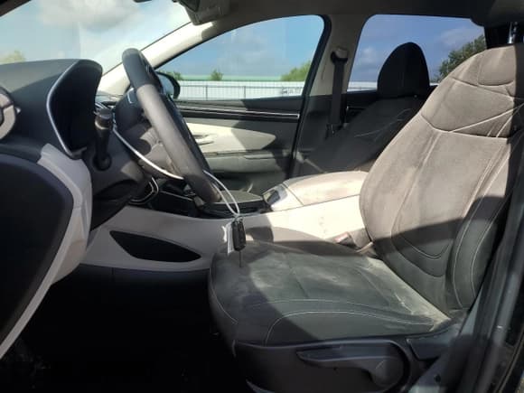 ✅ 2022 Hyundai Tucson SE • VIN: 5NMJA3AE3NH005911 • Lot: 65795084. Listed on Copart with 127,102 mi. Free auction sales archive from the USA and detailed vehicle history report at DreamBid. Image 7.