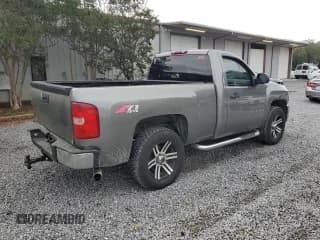✅ 2009 Chevrolet Silverado 1500 Work Truck • VIN: 1GCEK14079Z140877 • Lot: 85337695. Wystawiony na Copart z przebiegiem 208 642 mil. Bezpłatny archiwum sprzedaży aukcyjnych z USA i szczegółowy raport historii pojazdu na DreamBid. Zdjęcie 3.