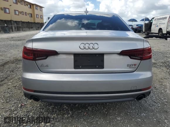 ✅ 2018 Audi A4 Premium • VIN: WAUKMAF42JN020037 • Lot: 82235605. Listed on Copart with 105,162 mi. Free auction sales archive from the USA and detailed vehicle history report at DreamBid. Image 6.