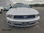 ✅ 2010 Ford Mustang V6 • VIN: 1ZVBP8EN8A5113414 • Лот: 94558195. Опубликован ранее на Copart с пробегом 132 819 миль. Бесплатный доступ к архиву аукционных продаж из США и подробный отчёт об истории автомобиля на DreamBid. Изображение 5.