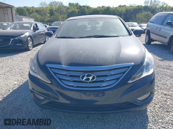✅ 2012 Hyundai Sonata SE • VIN: 5NPEC4AB7CH420950 • Lot: 43376599. Listed on IAAI with 165,359 mi. Free auction sales archive from the USA and detailed vehicle history report at DreamBid. Image 6.