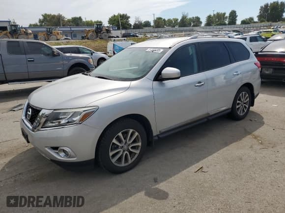 ✅ 2015 Nissan Pathfinder SV • VIN: 5N1AR2MN9FC711565 • Lot: 81233495. Wystawiony na Copart z przebiegiem Nie podano. Bezpłatny archiwum sprzedaży aukcyjnych z USA i szczegółowy raport historii pojazdu na DreamBid. Zdjęcie 1.