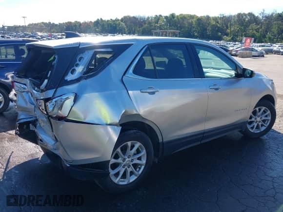 2020 Chevrolet Equinox LT z VIN 3GNAXKEV7LS598821, wystawiony jako IAAI lot #43088697 z przebiegiem 49 107 mil mil oraz . Historia ofert i sprzedaży dostępna na DreamBid. Obrazek 4.