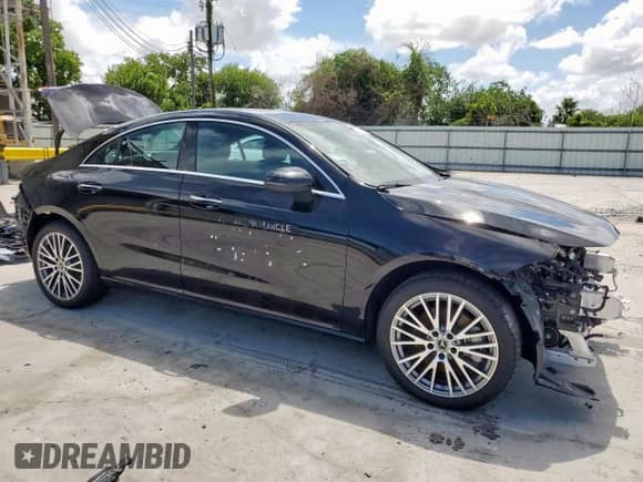 2025 Mercedes-Benz CLA 250 z VIN W1K5J4GB5SN504363, wystawiony jako Copart lot #61268535 z przebiegiem 1 854 mil mil oraz Szkoda całkowita • Salvage title. Historia ofert i sprzedaży dostępna na DreamBid. Obrazek 10.
