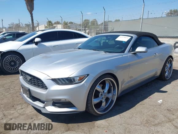✅ 2015 Ford Mustang V6 • VIN: 1FATP8EM1F5400976 • Lot: 43229651. Listed on IAAI with 103,286 mi. Free auction sales archive from the USA and detailed vehicle history report at DreamBid. Image 19.