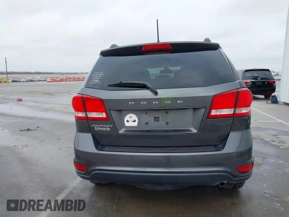 ✅ 2019 Dodge Journey SE • VIN: 3C4PDCBB0KT681348 • Lot: 43737863. Wystawiony na IAAI z przebiegiem 58 294 mil. Bezpłatny archiwum sprzedaży aukcyjnych z USA i szczegółowy raport historii pojazdu na DreamBid. Zdjęcie 16.