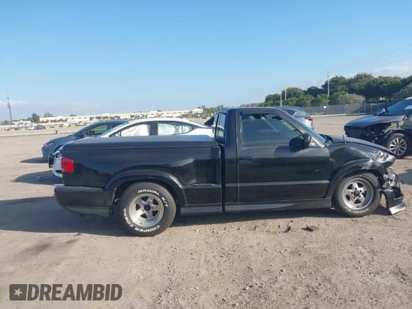 ✅ 2000 Chevrolet S-10 LS • VIN: 1GCCS14W6Y8196437 • Лот: 41606752. Опубликован ранее на IAAI с пробегом 269 949 миль. Бесплатный доступ к архиву аукционных продаж из США и подробный отчёт об истории автомобиля на DreamBid. Изображение 14.