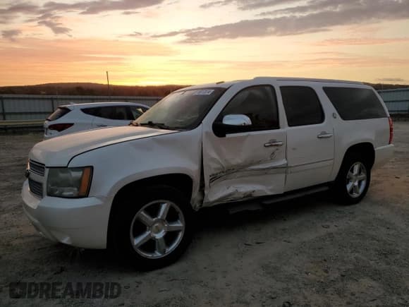 ✅ 2010 Chevrolet Suburban LTZ • VIN: 1GNUCKE09AR245753 • Lot: 78517074. Wystawiony na Copart z przebiegiem 242 196 mil. Bezpłatny archiwum sprzedaży aukcyjnych z USA i szczegółowy raport historii pojazdu na DreamBid. Zdjęcie 1.