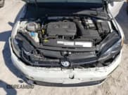 ✅ 2019 Volkswagen Golf R • VIN: WVWWA7AU3KW159967 • Lot: 48267074. Wystawiony na Copart z przebiegiem 52 406 mil. Bezpłatny archiwum sprzedaży aukcyjnych z USA i szczegółowy raport historii pojazdu na DreamBid. Zdjęcie 11.