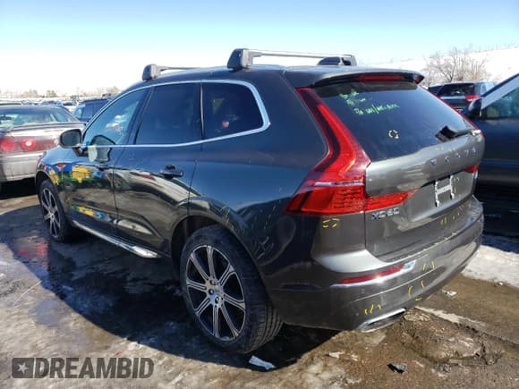 ✅ 2018 Volvo XC60 Inscription • VIN: YV4A22RL1J1004560 • Lot: 41476213. Listed on Copart with 68,375 mi. Free auction sales archive from the USA and detailed vehicle history report at DreamBid. Image 2.