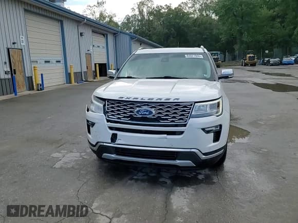 ✅ 2019 Ford Explorer Platinum • VIN: 1FM5K8HT4KGA74766 • Lot: 84027855. Listed on Copart with 98,656 mi. Free auction sales archive from the USA and detailed vehicle history report at DreamBid. Image 13.