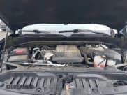 ✅ 2022 Chevrolet Silverado 1500 High Country • VIN: 3GCUDJET1NG668701 • Lot: 42859797. Wystawiony na IAAI z przebiegiem Nie podano. Bezpłatny archiwum sprzedaży aukcyjnych z USA i szczegółowy raport historii pojazdu na DreamBid. Zdjęcie 10.