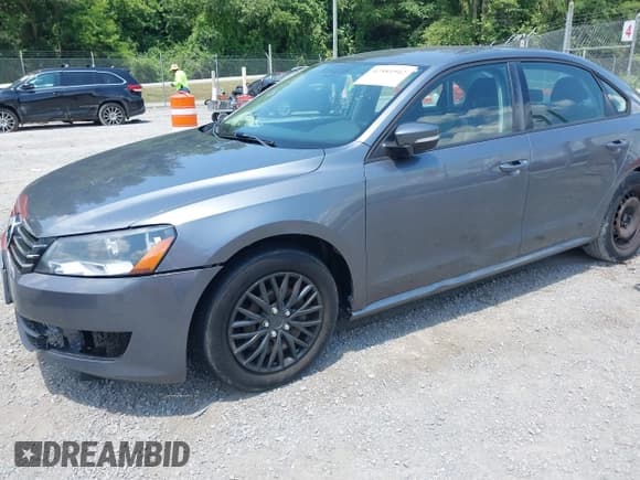 ✅ 2013 Volkswagen Passat S • VIN: 1VWAP7A39DC135478 • Lot: 42584942. Listed on IAAI with 244,230 mi. Free auction sales archive from the USA and detailed vehicle history report at DreamBid. Image 6.