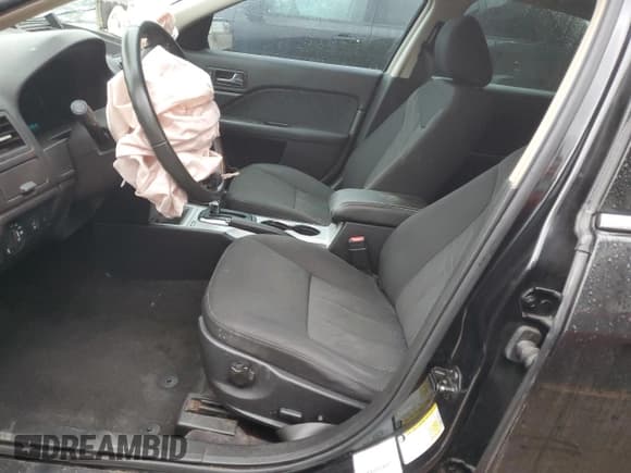 ✅ 2011 Mercury Milan • VIN: 3MEHM0HA5BR603838 • Lot: 83942834. Listed on Copart with 190,326 mi. Free auction sales archive from the USA and detailed vehicle history report at DreamBid. Image 7.