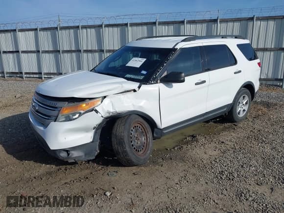 ✅ 2014 Ford Explorer • VIN: 1FM5K7B83EGB84520 • Lot: 41962966. Wystawiony na IAAI z przebiegiem 133 118 mil. Bezpłatny archiwum sprzedaży aukcyjnych z USA i szczegółowy raport historii pojazdu na DreamBid. Zdjęcie 17.