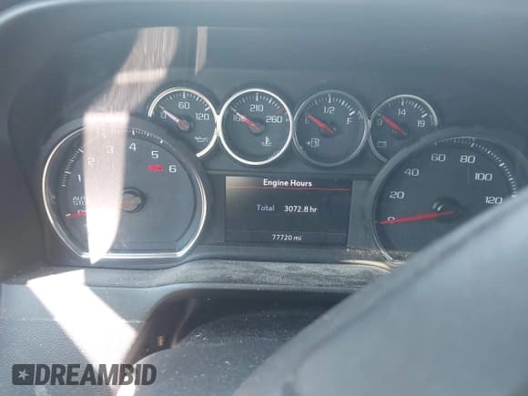 ✅ 2019 Chevrolet Silverado 1500 RST • VIN: 3GCUYEED0KG250193 • Lot: 43152543. Wystawiony na IAAI z przebiegiem 77 720 mil. Bezpłatny archiwum sprzedaży aukcyjnych z USA i szczegółowy raport historii pojazdu na DreamBid. Zdjęcie 7.