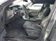 ✅ 2024 Audi Q8 e-tron • VIN: WA1BABGE2RB043043 • Лот: 45803195. Опубликован ранее на Copart с пробегом 21 556 миль. Бесплатный доступ к архиву аукционных продаж из США и подробный отчёт об истории автомобиля на DreamBid. Изображение 7.