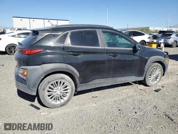 ✅ 2020 Hyundai Kona SEL • VIN: KM8K22AA3LU557502 • Lot: 58437845. Listed on Copart with 18,461 mi. Free auction sales archive from the USA and detailed vehicle history report at DreamBid. Image 3.