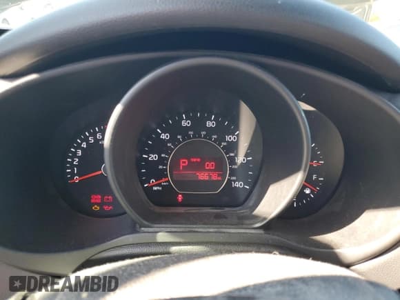 ✅ 2018 Kia Soul • VIN: KNDJN2A29J7562960 • Lot: 87480435. Wystawiony na Copart z przebiegiem 76 678 mil. Bezpłatny archiwum sprzedaży aukcyjnych z USA i szczegółowy raport historii pojazdu na DreamBid. Zdjęcie 9.