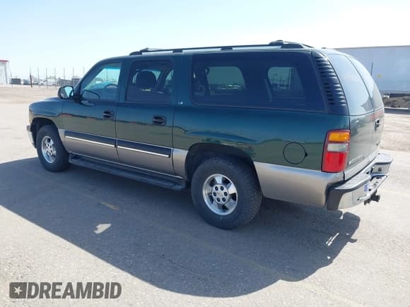 ✅ 2001 Chevrolet Suburban LS • VIN: 3GNFK16T11G152143 • Лот: 41958234. Опубликован ранее на IAAI с пробегом 151 514 миль. Бесплатный доступ к архиву аукционных продаж из США и подробный отчёт об истории автомобиля на DreamBid. Изображение 3.