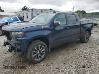 2021 Chevrolet Silverado 1500 LT z VIN 3GCUYDED9MG173076, wystawiony jako Copart lot #58176535 z przebiegiem 45 522 mil mil oraz Szkoda całkowita • Salvage title. Historia ofert i sprzedaży dostępna na DreamBid. Obrazek 1.