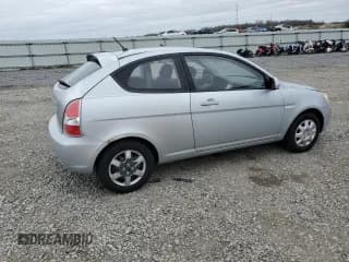 ✅ 2010 Hyundai Accent GS • VIN: KMHCM3AC2AU172158 • Лот: 50437045. Опубликован ранее на Copart с пробегом 117 391 миль. Бесплатный доступ к архиву аукционных продаж из США и подробный отчёт об истории автомобиля на DreamBid. Изображение 3.