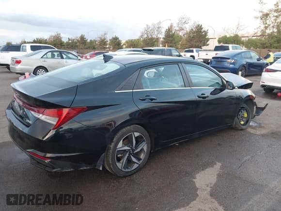 ✅ 2023 Hyundai Elantra Limited • VIN: KMHLN4AJ6PU038246 • Lot: 43738627. Listed on IAAI with 48,293 mi. Free auction sales archive from the USA and detailed vehicle history report at DreamBid. Image 4.