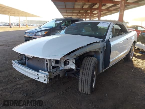 ✅ 2005 Ford Mustang GT Deluxe • VIN: 1ZVHT85H055248991 • Лот: 43541903. Опубликован ранее на IAAI с пробегом 120 990 миль. Бесплатный доступ к архиву аукционных продаж из США и подробный отчёт об истории автомобиля на DreamBid. Изображение 2.