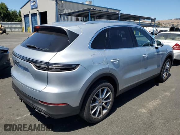 ✅ 2019 Porsche Cayenne S • VIN: WP1AB2AY3KDA63831 • Lot: 66172115. Wystawiony na Copart z przebiegiem 47 420 mil. Bezpłatny archiwum sprzedaży aukcyjnych z USA i szczegółowy raport historii pojazdu na DreamBid. Zdjęcie 3.