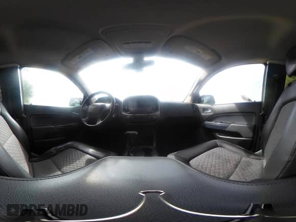 2018 Chevrolet Colorado 4WD Z71 с VIN 1GCHTDEN7J1273308, выставлен на аукционе IAAI как лот 42234416 с пробегом 267 264 миль миль и . История ставок и продаж доступна на DreamBid. Изображение 18.