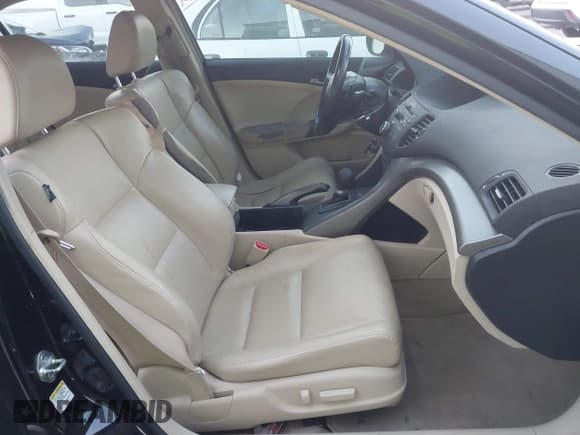 ✅ 2009 Acura TSX • VIN: JH4CU26699C012456 • Lot: 43154009. Wystawiony na IAAI z przebiegiem 241 221 mil. Bezpłatny archiwum sprzedaży aukcyjnych z USA i szczegółowy raport historii pojazdu na DreamBid. Zdjęcie 5.