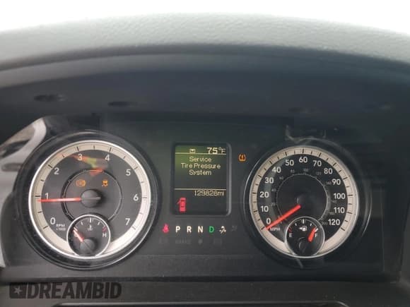 ✅ 2018 Ram 1500 Tradesman • VIN: 1C6RR7FT6JS103752 • Lot: 59297545. Listed on Copart with 129,828 mi. Free auction sales archive from the USA and detailed vehicle history report at DreamBid. Image 9.