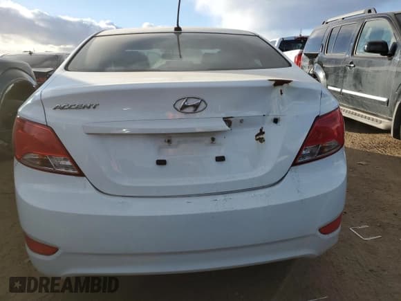 ✅ 2016 Hyundai Accent SE • VIN: KMHCT4AE8GU951843 • Лот: 81569944. Опубликован ранее на Copart с пробегом 129 369 миль. Бесплатный доступ к архиву аукционных продаж из США и подробный отчёт об истории автомобиля на DreamBid. Изображение 6.