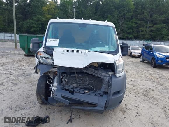 ✅ 2016 Ram ProMaster Cargo • VIN: 3C6TRVAG3GE111100 • Lot: 43040478. Wystawiony na IAAI z przebiegiem 166 101 mil. Bezpłatny archiwum sprzedaży aukcyjnych z USA i szczegółowy raport historii pojazdu na DreamBid. Zdjęcie 6.