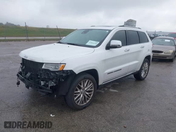 ✅ 2017 Jeep Grand Cherokee Summit • VIN: 1C4RJFJT1HC679660 • Lot: 43564298. Listed on IAAI with 235,349 mi. Free auction sales archive from the USA and detailed vehicle history report at DreamBid. Image 17.