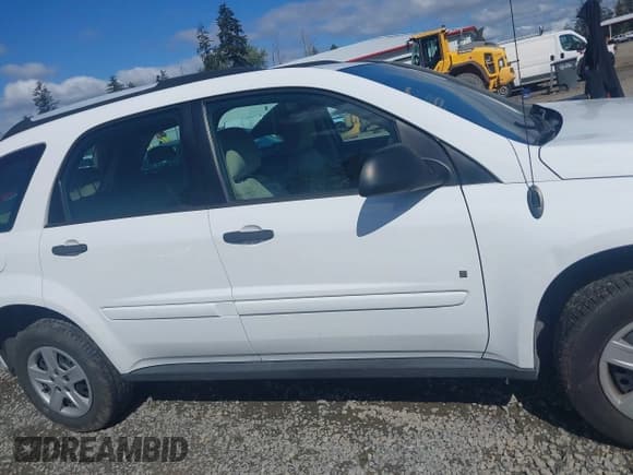 ✅ 2006 Chevrolet Equinox LS • VIN: 2CNDL13F866122650 • Лот: 42140297. Опубликован ранее на IAAI с пробегом 32 498 миль. Бесплатный доступ к архиву аукционных продаж из США и подробный отчёт об истории автомобиля на DreamBid. Изображение 13.