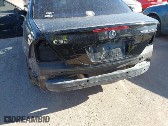 ✅ 2002 Mercedes-Benz C AMG • VIN: WDBRF65J32F165095 • Lot: 43172480. Wystawiony na IAAI z przebiegiem Nie podano. Bezpłatny archiwum sprzedaży aukcyjnych z USA i szczegółowy raport historii pojazdu na DreamBid. Zdjęcie 14.