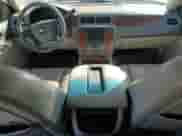 2008 Chevrolet Suburban LTZ с VIN 1GNFC16048R119084, выставлен на аукционе Copart как лот 86702145 с пробегом 250 918 миль миль и Списание • Salvage title. История ставок и продаж доступна на DreamBid. Изображение 8.