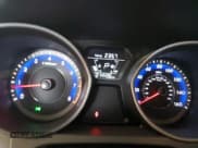 ✅ 2015 Hyundai Elantra SE • VIN: KMHDH4AE8FU388068 • Lot: 67797315. Listed on Copart with 214,436 mi. Free auction sales archive from the USA and detailed vehicle history report at DreamBid. Image 9.