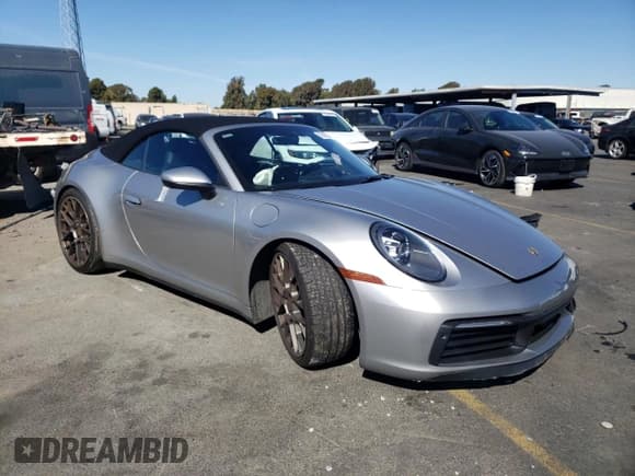 ✅ 2020 Porsche 911 Carrera S • VIN: WP0CB2A9XLS262651 • Лот: 76948374. Опубликован ранее на Copart с пробегом 25 800 миль. Бесплатный доступ к архиву аукционных продаж из США и подробный отчёт об истории автомобиля на DreamBid. Изображение 4.