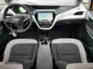 2017 Chevrolet Bolt EV LT z VIN 1G1FW6S0XH4155967, wystawiony jako Copart lot #42042844 z przebiegiem 27 120 mil mil oraz . Historia ofert i sprzedaży dostępna na DreamBid. Obrazek 8.