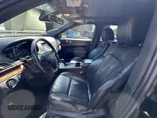 ✅ 2018 Lincoln MKT • VIN: 2LMHJ5NK7JBL02473 • Лот: 43794960. Опубликован ранее на IAAI с пробегом 243 933 миль. Бесплатный доступ к архиву аукционных продаж из США и подробный отчёт об истории автомобиля на DreamBid. Изображение 5.