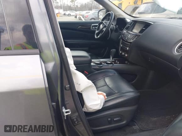 ✅ 2015 Nissan Pathfinder SV • VIN: 5N1AR2MN1FC625358 • Lot: 41516270. Listed on IAAI with 166,688 mi. Free auction sales archive from the USA and detailed vehicle history report at DreamBid. Image 5.