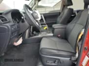 ✅ 2019 Toyota 4Runner SR5 Premium • VIN: JTEBU5JRXK5708555 • Лот: 83934735. Опубликован ранее на Copart с пробегом 56 780 миль. Бесплатный доступ к архиву аукционных продаж из США и подробный отчёт об истории автомобиля на DreamBid. Изображение 7.