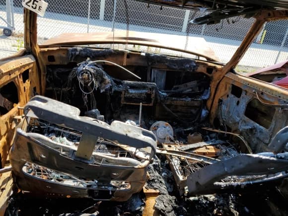 ✅ 1985 Buick Regal • VIN: 1G4GK4797FH427041 • Lot: 63195325. Listed on Copart with Not provided. Free auction sales archive from the USA and detailed vehicle history report at DreamBid. Image 8.