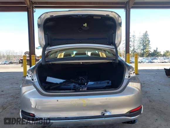 ✅ 2025 Lexus ES 300h • VIN: 58ADA1C15SU056203 • Lot: 41562137. Listed on IAAI with 228 mi. Free auction sales archive from the USA and detailed vehicle history report at DreamBid. Image 6.