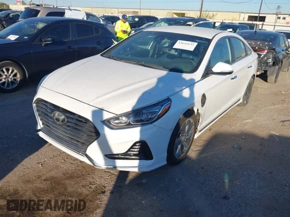 ✅ 2019 Hyundai Sonata Limited • VIN: KMHE54L27KA091112 • Лот: 43642633. Опубликован ранее на IAAI с пробегом 48 704 миль. Бесплатный доступ к архиву аукционных продаж из США и подробный отчёт об истории автомобиля на DreamBid. Изображение 17.
