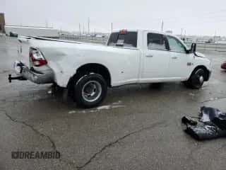 2010 Dodge 3500 Laramie z VIN 3D73M4CL1AG136574, wystawiony jako Copart lot #45725105 z przebiegiem 280 028 mil mil oraz Szkoda całkowita • Salvage title. Historia ofert i sprzedaży dostępna na DreamBid. Obrazek 3.