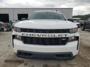✅ 2019 Chevrolet Silverado 1500 Custom • VIN: 3GCPYBEH9KG204831 • Lot: 84636995. Wystawiony na Copart z przebiegiem 91 548 mil. Bezpłatny archiwum sprzedaży aukcyjnych z USA i szczegółowy raport historii pojazdu na DreamBid. Zdjęcie 5.