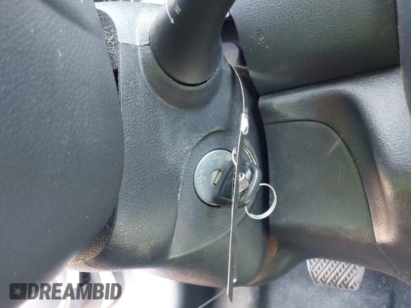 ✅ 2017 Nissan Versa SV • VIN: 3N1CN7AP9HL850794 • Lot: 43139377. Wystawiony na IAAI z przebiegiem 98 838 mil. Bezpłatny archiwum sprzedaży aukcyjnych z USA i szczegółowy raport historii pojazdu na DreamBid. Zdjęcie 11.